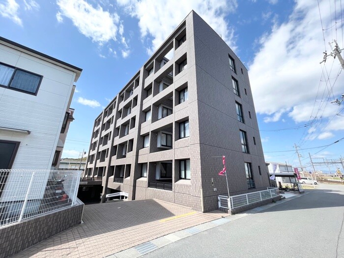 ＡＤＥＳＴ興戸の物件外観写真