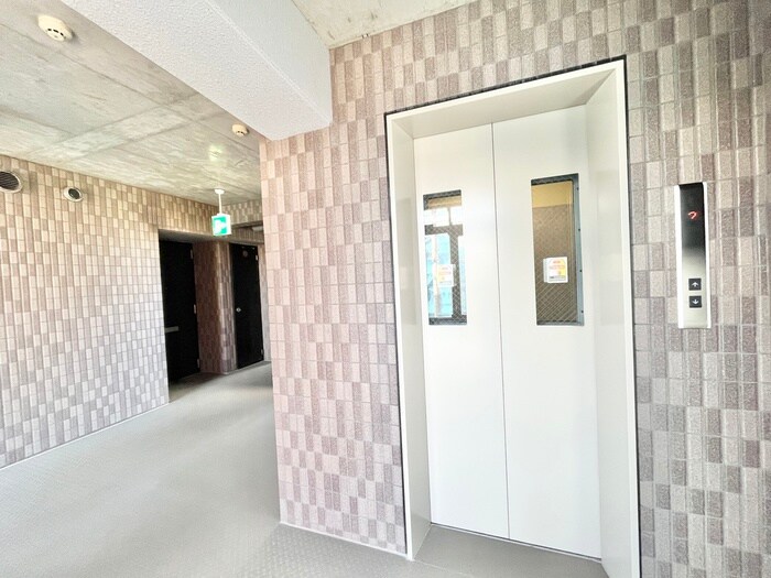 ＡＤＥＳＴ興戸の物件外観写真