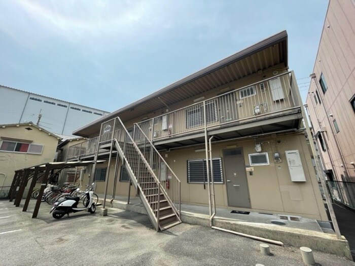 プレジールⅠの物件外観写真