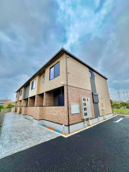 オリーブ羽倉崎Ａ棟の物件外観写真