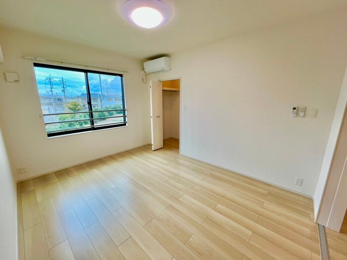 オリーブ羽倉崎Ａ棟の物件内観写真