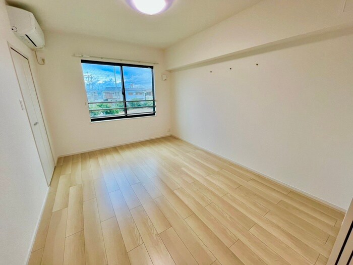 オリーブ羽倉崎Ａ棟の物件内観写真