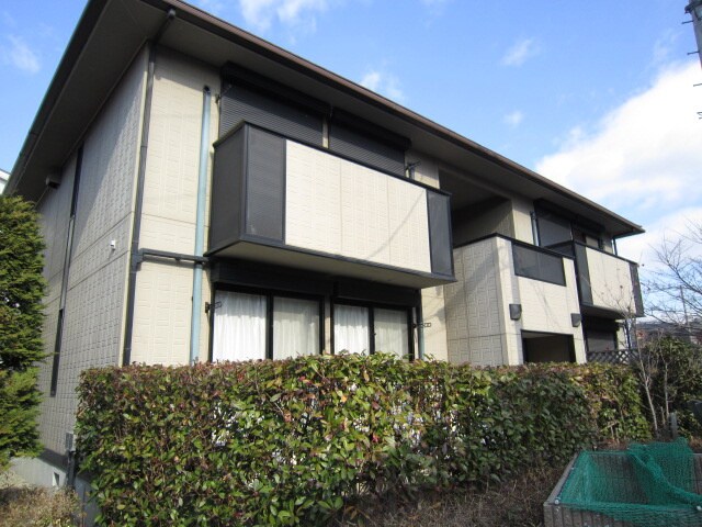 クイ－ンズヒルＦ棟の物件外観写真