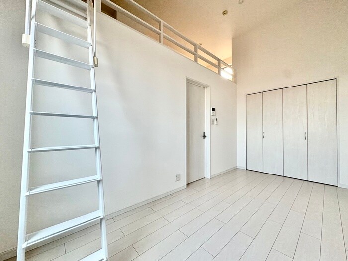 シュトゥルデール幸通の物件内観写真