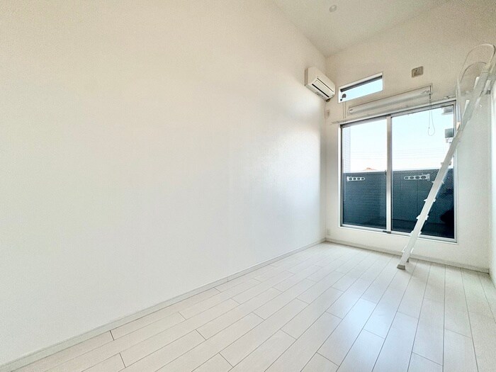 シュトゥルデール幸通の物件内観写真