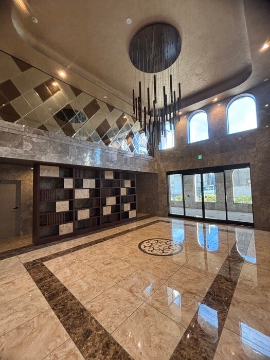 PHOENIX Clove Tomoiの物件外観写真