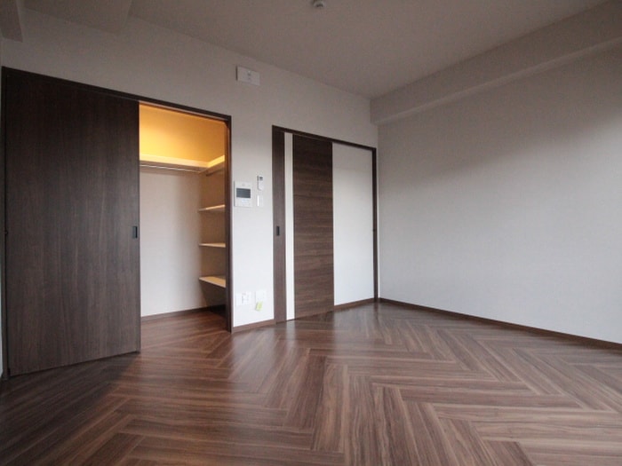 PHOENIX Clove Tomoiの物件内観写真