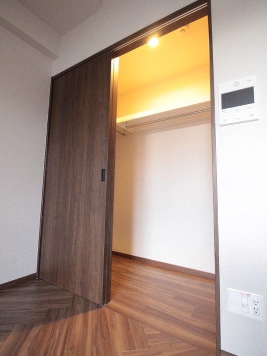 PHOENIX Clove Tomoiの物件内観写真