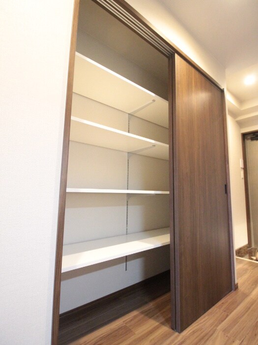 PHOENIX Clove Tomoiの物件内観写真