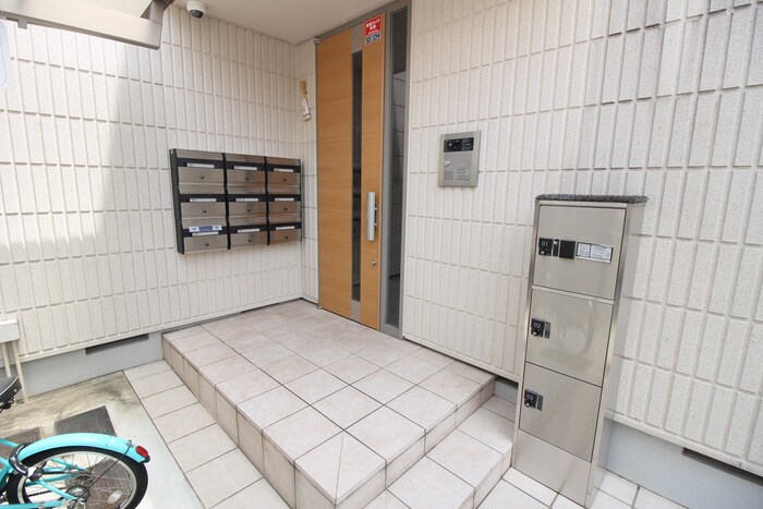 プランドール大将軍の物件外観写真