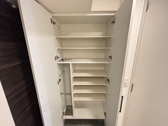 ﾍﾞｲｻｲﾄﾞﾊﾟｰｸOSAKAｻｳｽﾚｼﾞﾃﾞﾝｼｽの物件内観写真