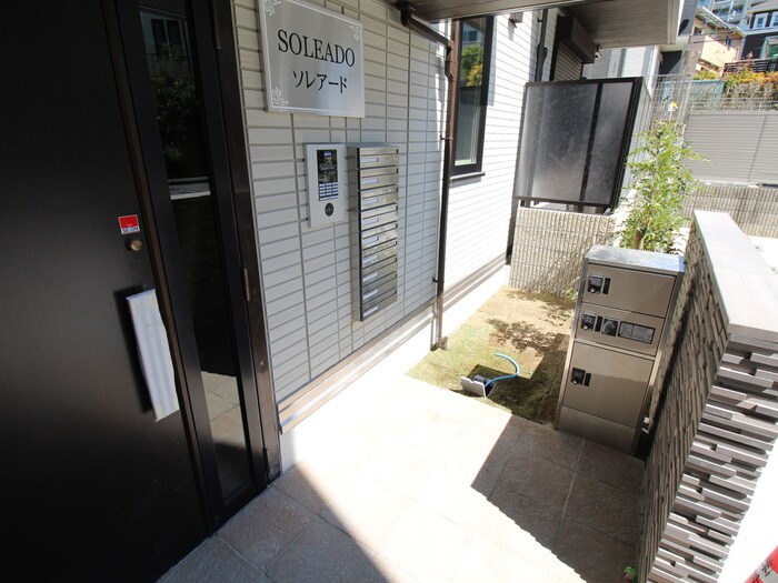 SOLEADOの物件外観写真