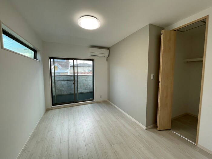 ソウザ須山の物件内観写真