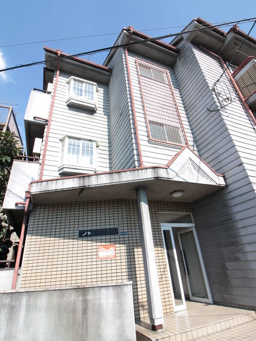 シャルマン南野の物件外観写真