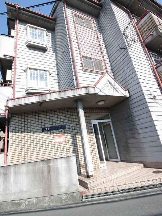 シャルマン南野の物件外観写真