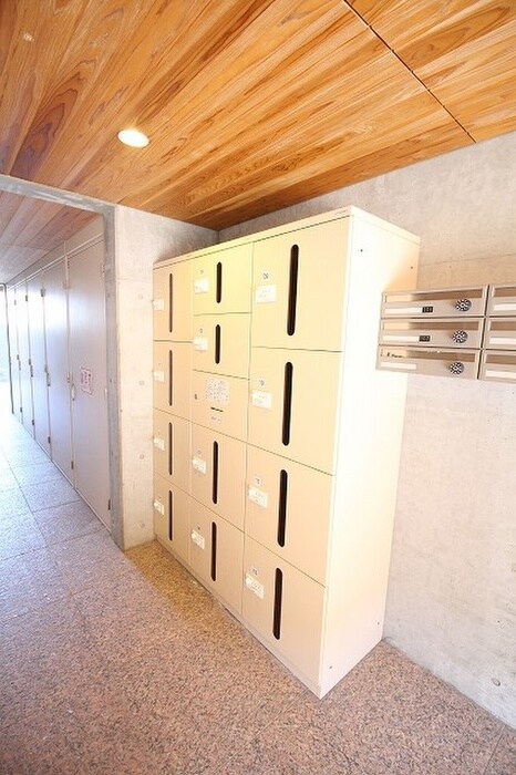 ｳﾞｨﾝﾃｰｼﾞﾏﾝｼｮﾝﾘｭｰﾌﾞ二条の物件外観写真