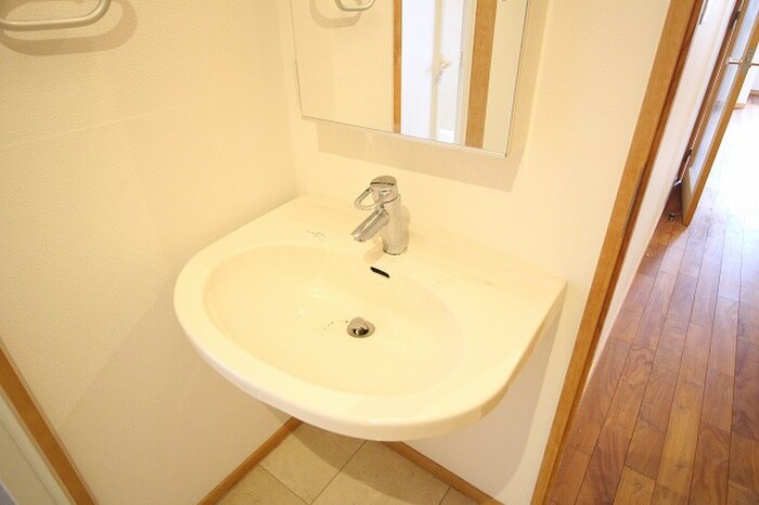 ｳﾞｨﾝﾃｰｼﾞﾏﾝｼｮﾝﾘｭｰﾌﾞ二条の物件内観写真