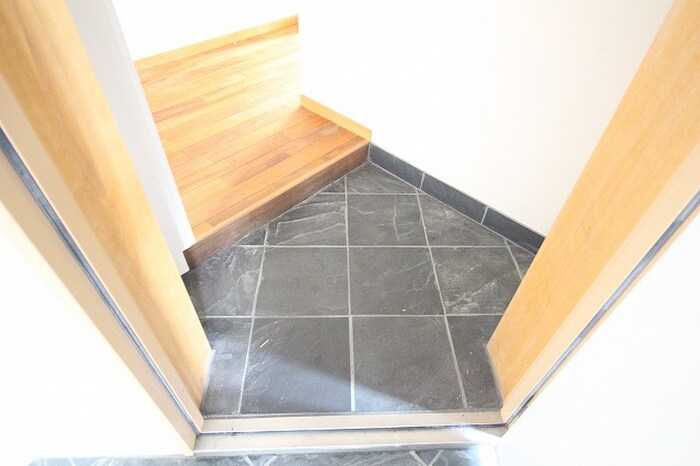 ｳﾞｨﾝﾃｰｼﾞﾏﾝｼｮﾝﾘｭｰﾌﾞ二条の物件内観写真