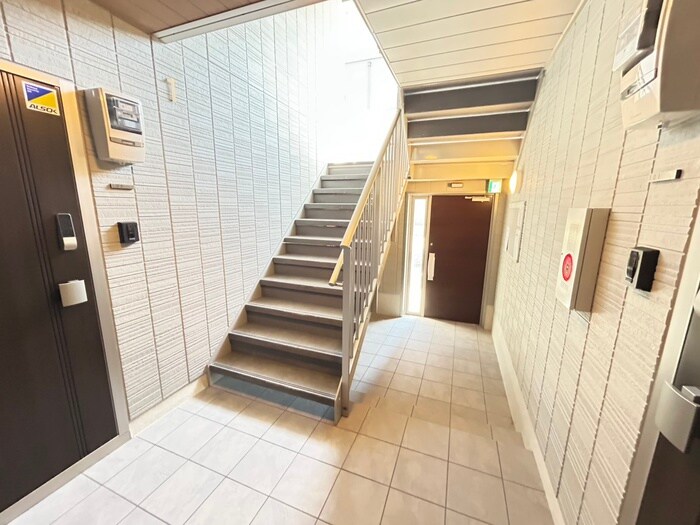 ディル西京極の物件外観写真