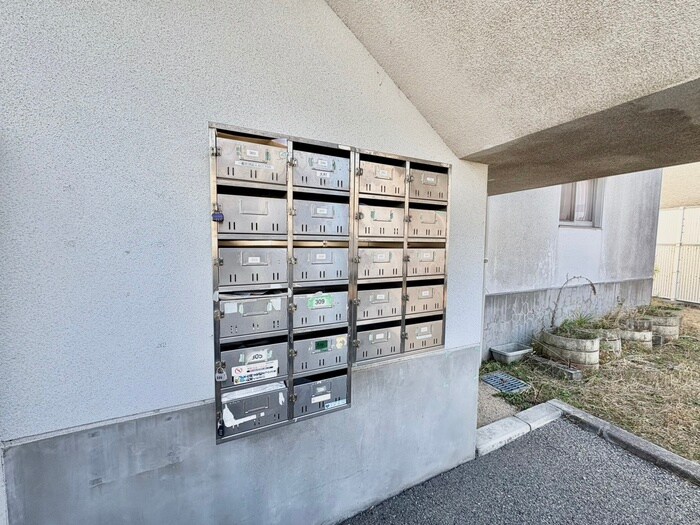 アーバンエース西神戸パルの物件外観写真