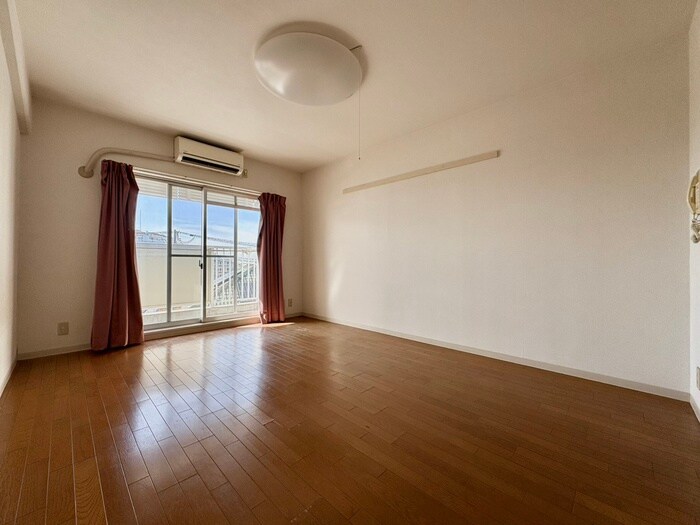 アーバンエース西神戸パルの物件内観写真