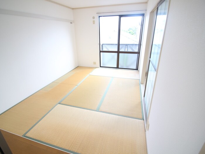 松井ハイツの物件内観写真