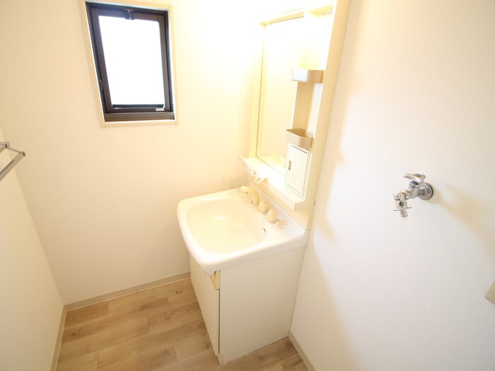 松井ハイツの物件内観写真