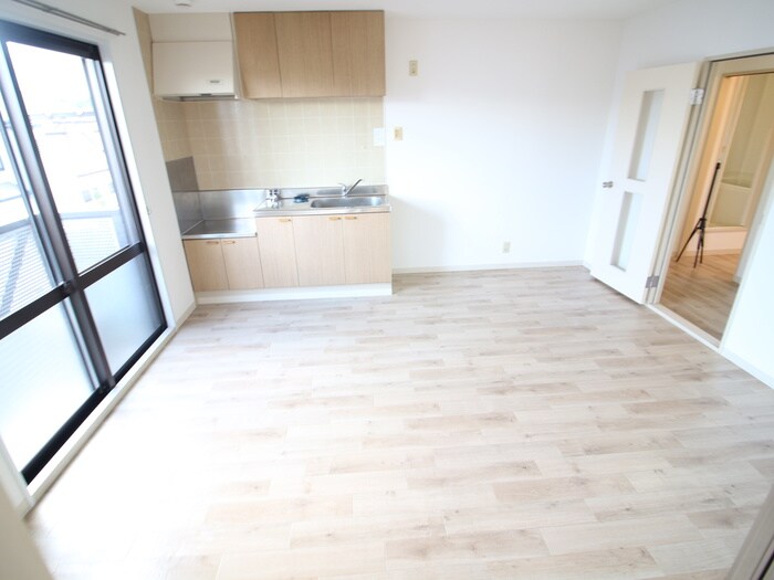 松井ハイツの物件内観写真