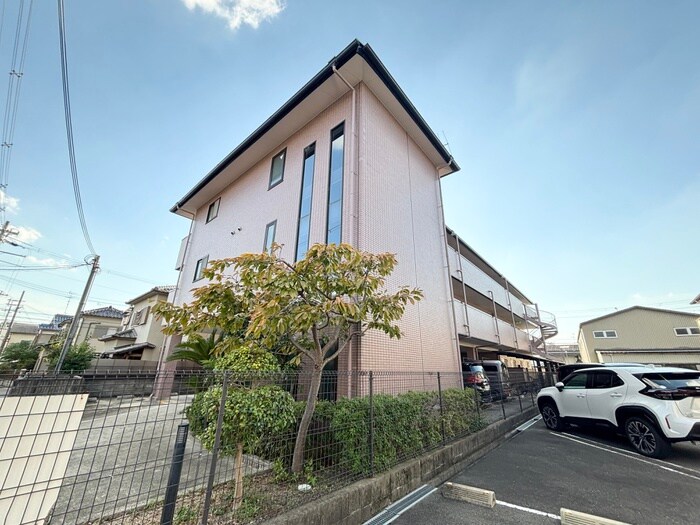 アゼリア２号館の物件外観写真