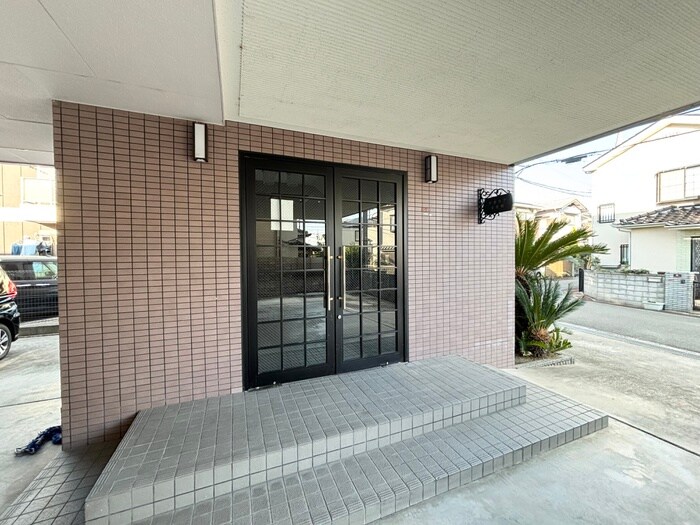 アゼリア２号館の物件外観写真