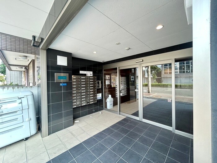 サンライフ北田辺の物件外観写真