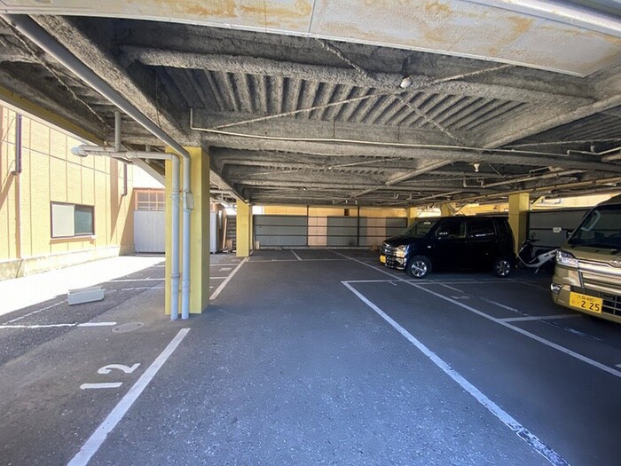 三熊ハイツ渚５号の物件外観写真