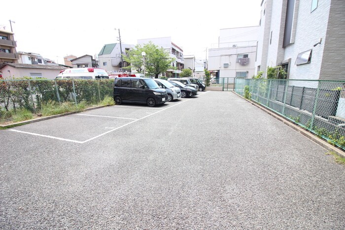 フローライト蛍池の物件外観写真