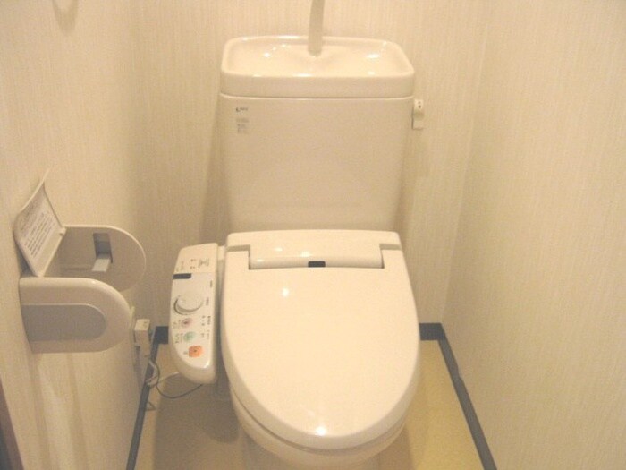 フローライト蛍池の物件内観写真