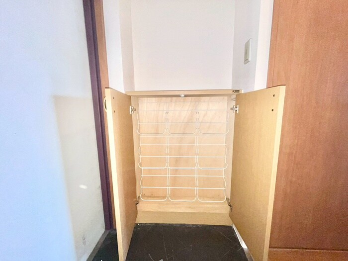 フローライト蛍池の物件内観写真