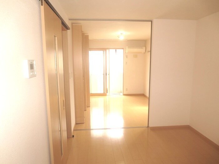 ＳＵＭＭＥＲ ＷＩＮＤの物件内観写真