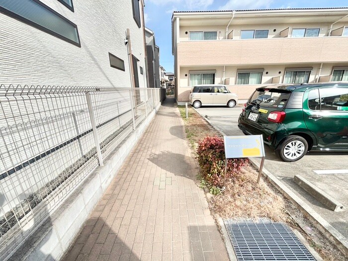 マンショングレースの物件外観写真