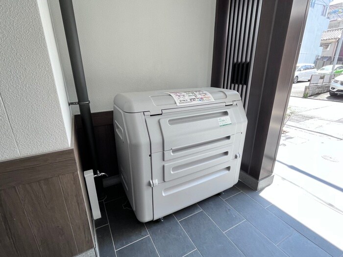 PEACE WELL四条の物件外観写真