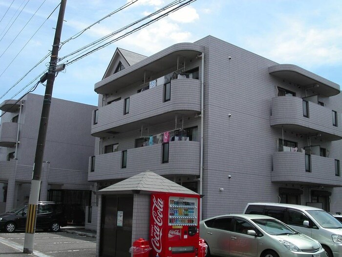 プルミエ－ル春日丘の物件外観写真