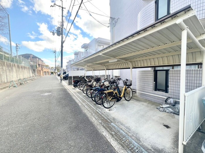 プルミエ－ル春日丘の物件外観写真