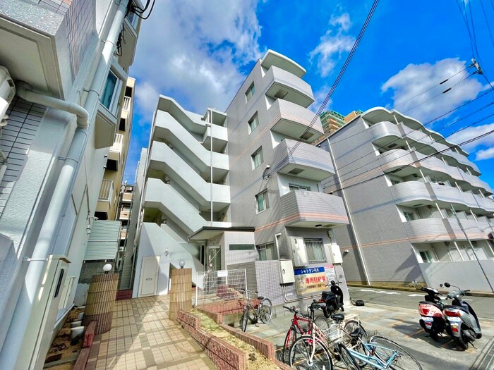 シャトラン弓木二番館の物件外観写真