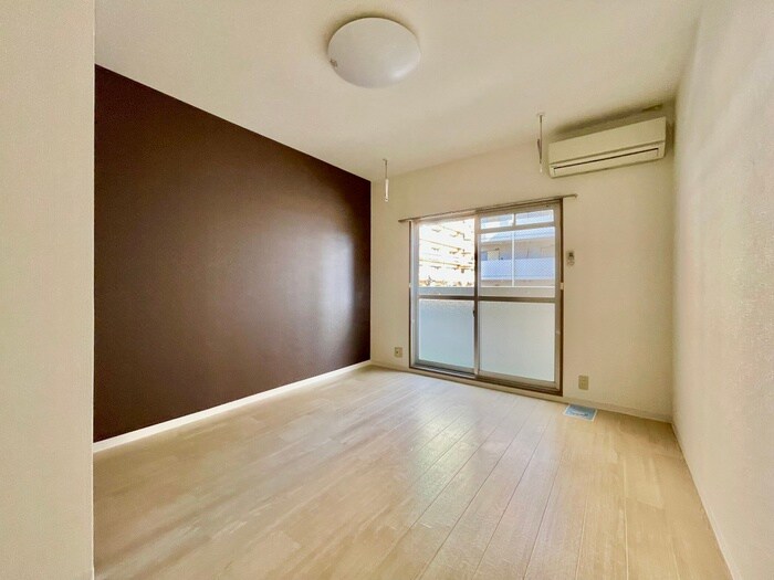 シャトラン弓木二番館の物件内観写真