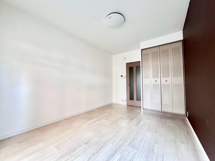 シャトラン弓木二番館の物件内観写真