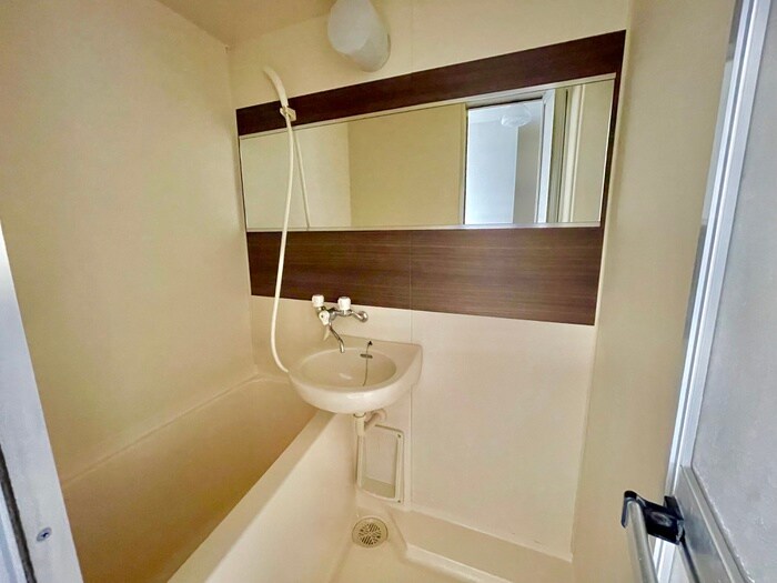 シャトラン弓木二番館の物件内観写真