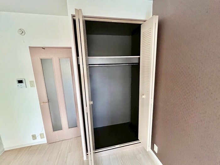 シャトラン弓木二番館の物件内観写真