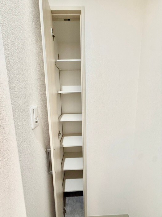 クリエオーレ南上町の物件内観写真