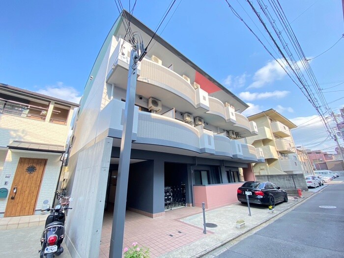 サンクチュアリの物件外観写真