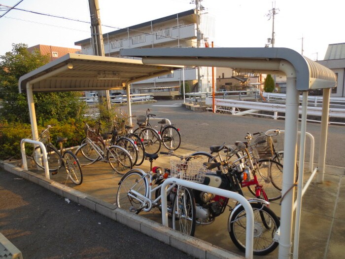 クレストコ－トの物件外観写真