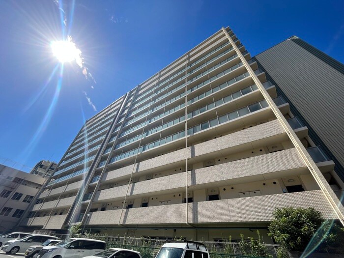 ア－バンウェル茨木の物件外観写真