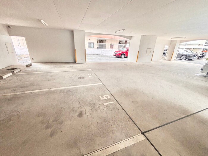 ラフィーネ香里園の物件外観写真